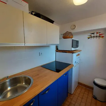 T2 A 150 M De La Avec Terrasse Et Parking Prive - Fr-1-423-245 Le Grau-d'Agde